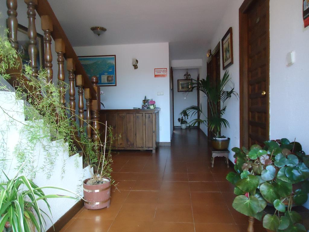 Montanes Hotel Santillana del Mar Bagian luar foto