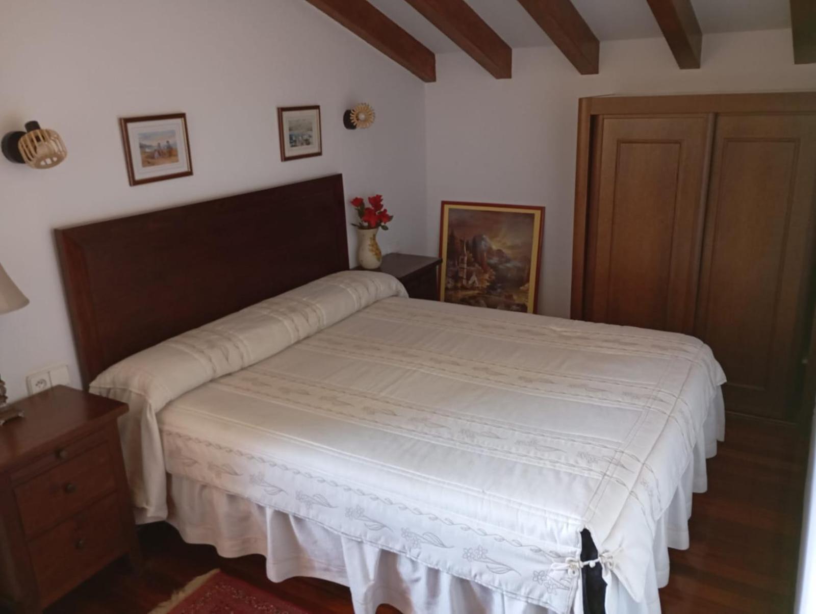 Montanes Hotel Santillana del Mar Bagian luar foto